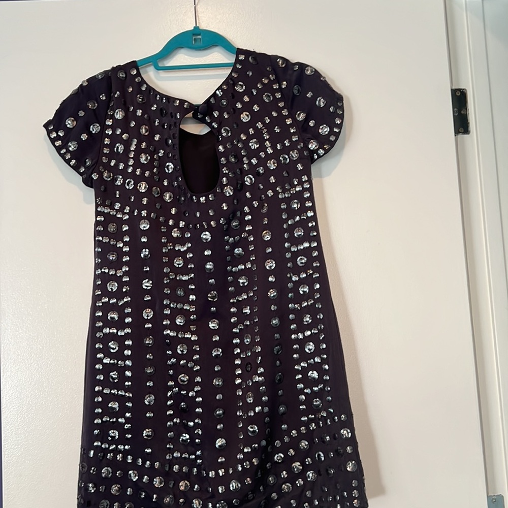 🎉 French Connection size 2 grey with sequins tank mini dress 🎉 - Picture 4 of 12